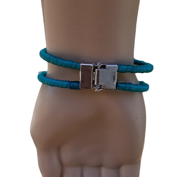 BETSEY JOHNSON RHINESTONE ENCRUSTED OWL STATEMENT NECKLACE & BRACELET SET - Picture 12 of 12